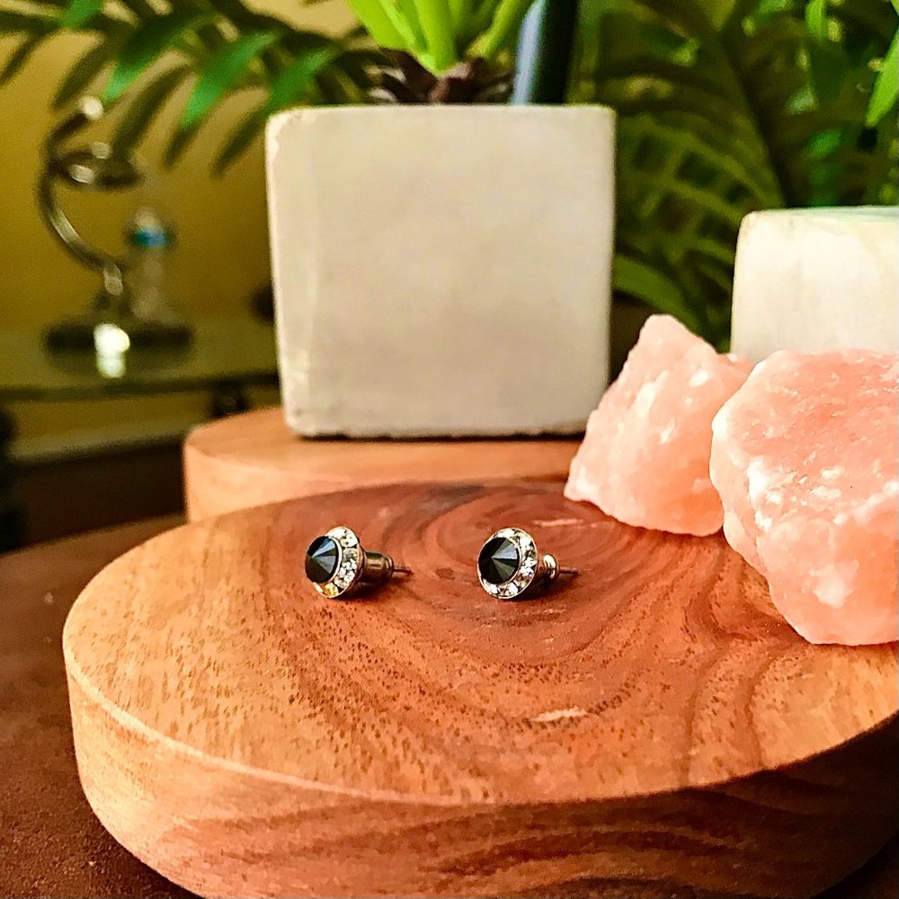 -Black & Silver Simple Stud Earrings